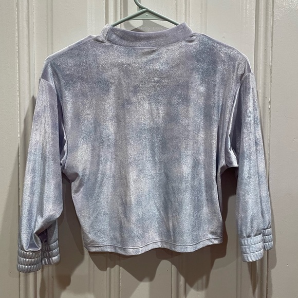 Iridescent velvet Nike crop top - Picture 3 of 4